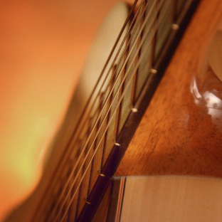 Logo, photos, carte de visite, vidéo et montage vidéo, affiche, site internet pour Guitarasp luthier